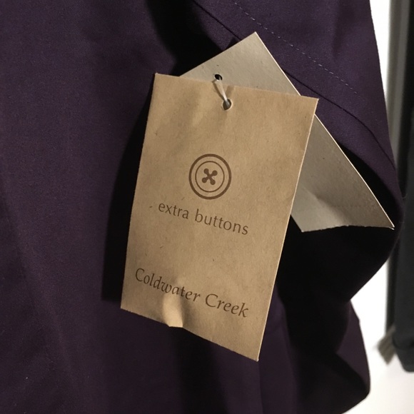 Maroon button down shirt - Picture 4 of 5